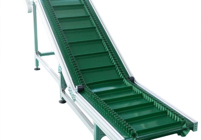 爬坡皮帶輸送機(jī)